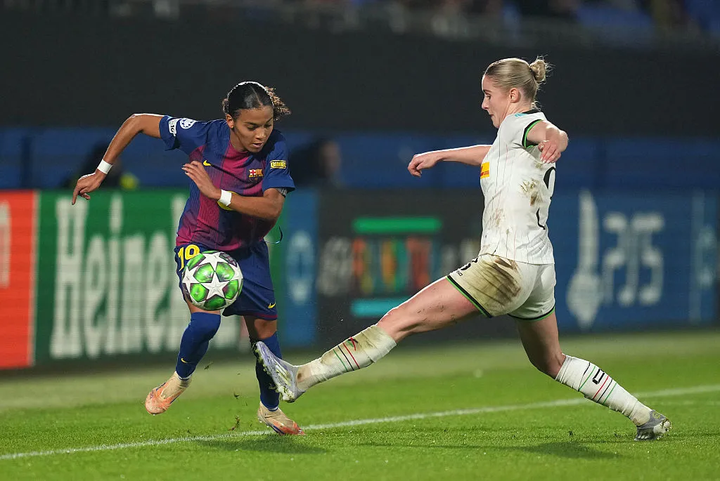 Vicky López tem sido titular ocasional no Barcelona - Foto: Alex Caparros/Getty Images