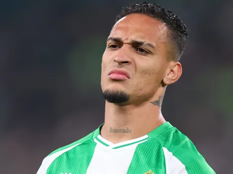 Em 2022, Barcelona optou por Raphinha em vez de Antony por sucesso na Inglaterra
