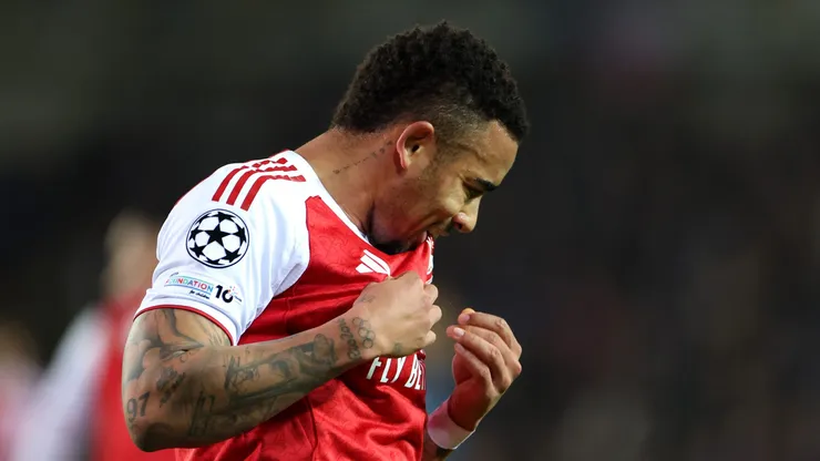 O atacante Gabriel Jesus retorna ao Arsenal após grave lesão no joelho (Dean Mouhtaropoulos/Getty Images)