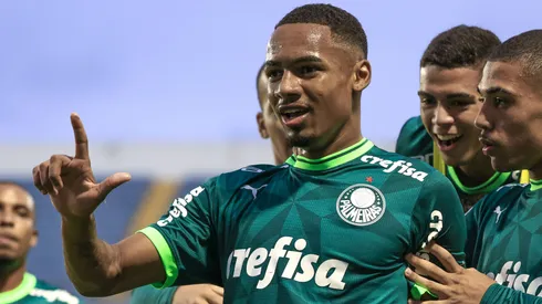 Allan, meia-atacante do Palmeiras, é alvo do Newcastle, que quer pagar cláusula, mas o Palmeiras quer mais. Foto: Marcello Zambrana/AGIF