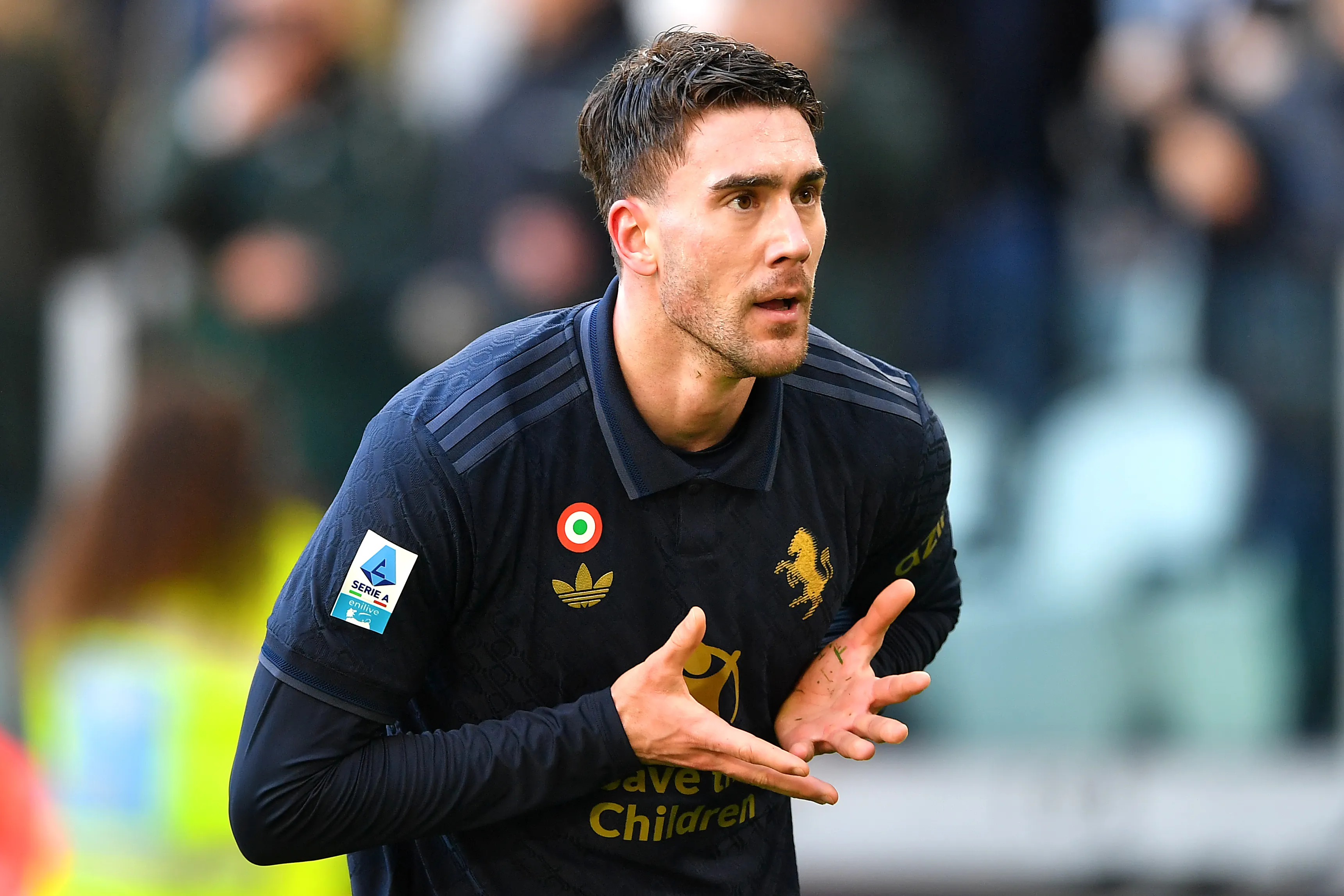 Vlahovic está em fim de contrato na Itália (Foto: Valerio Pennicino/Getty Images)