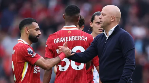 Salah e Arne Slot colocaram um ponto final na desavença. Alex Livesey/Getty Images.