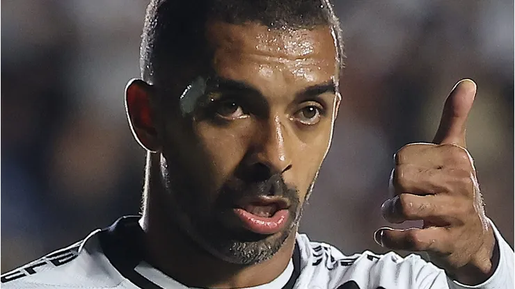 Frankfurt quer acordo com o Vasco da Gama por Paulo Henrique. (Foto: Wagner Meier/Getty Images)