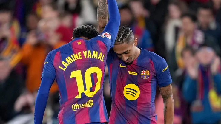 Raphinha decide vitória do Barcelona sobre Osasuna e explica comemoração com Yamal. (Photo by Alex Caparros/Getty Images)