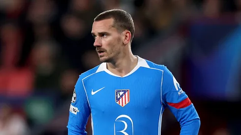 Griezmann mantém foco no Atlético de Madrid após ser cotado como reforço do Flamengo. (Photo by Lars Baron/Getty Images)