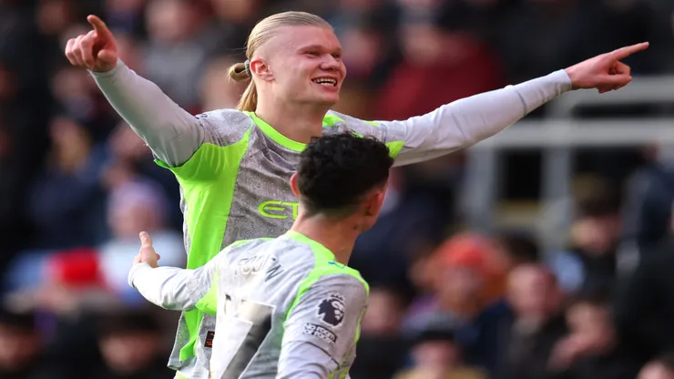 Haaland, do Manchester City, abre o placar contra o Crystal Palace - Alex Pantling/Getty Images