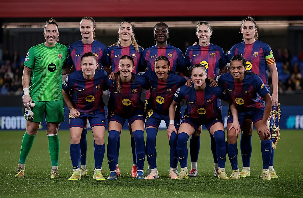 Time titular do Barcelona nos últimos jogos na Champions Feminina - Foto: Eric Alonso/Getty Images