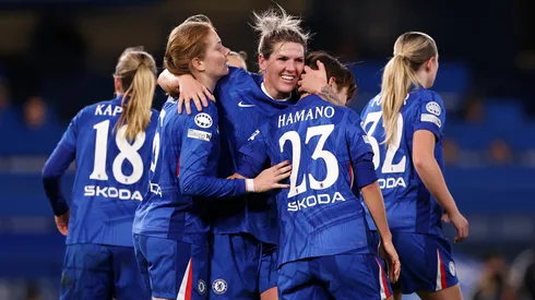 Chelsea precisa de uma vitória simples para poder ficar no G4 da Champions Feminina - Foto: Ryan Pierse/Getty Images