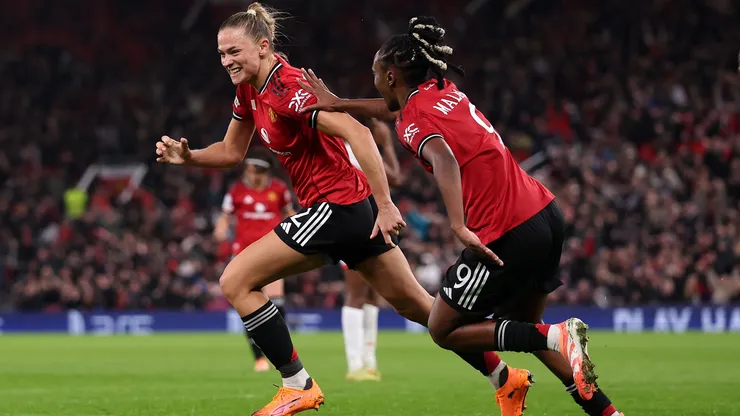 Juventus e Manchester United podem pegar uma das vagas diretas nas quartas da Champions Feminina - Foto: Carl Recine/Getty Images