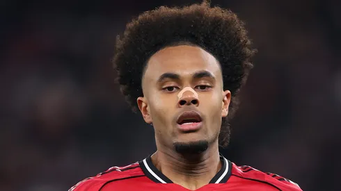 Zirkzee durante partida pelo Manchester United. (Photo by Alex Livesey/Getty Images)