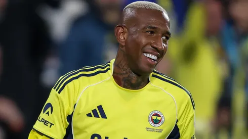 Anderson Talisca em ação com o Fenerbahçe. Foto: Ahmad Mora/Getty Images