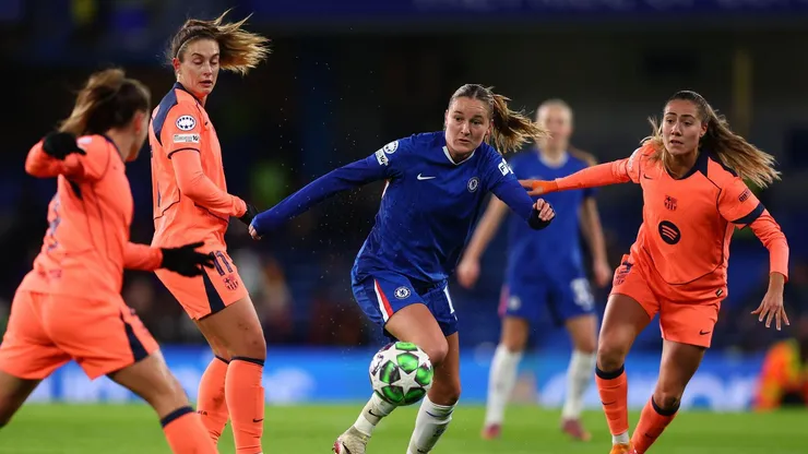 Chelsea e Barcelona, que são grandes candidatas ao título, empataram em 1 a 1 na fase de grupos
