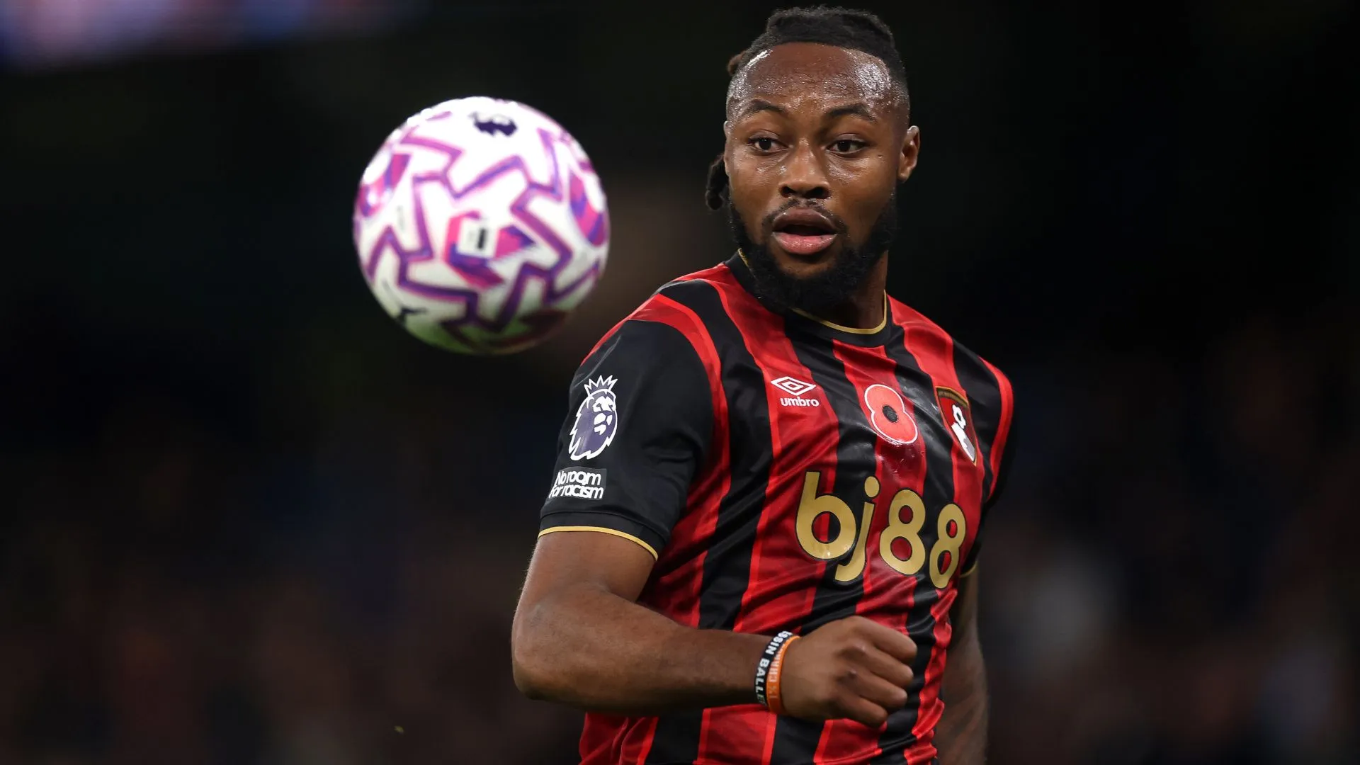 Semenyo em ação pelo Bournemouth (foto: Carl Recine/Getty Images)