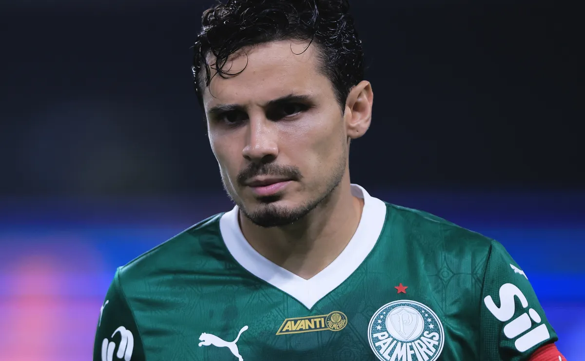 Adeus do ídolo? Veiga é procurado e pode estar de saída para time do México 