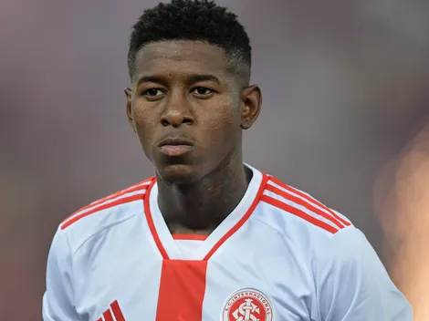 Vitão acerta contrato com o Flamengo