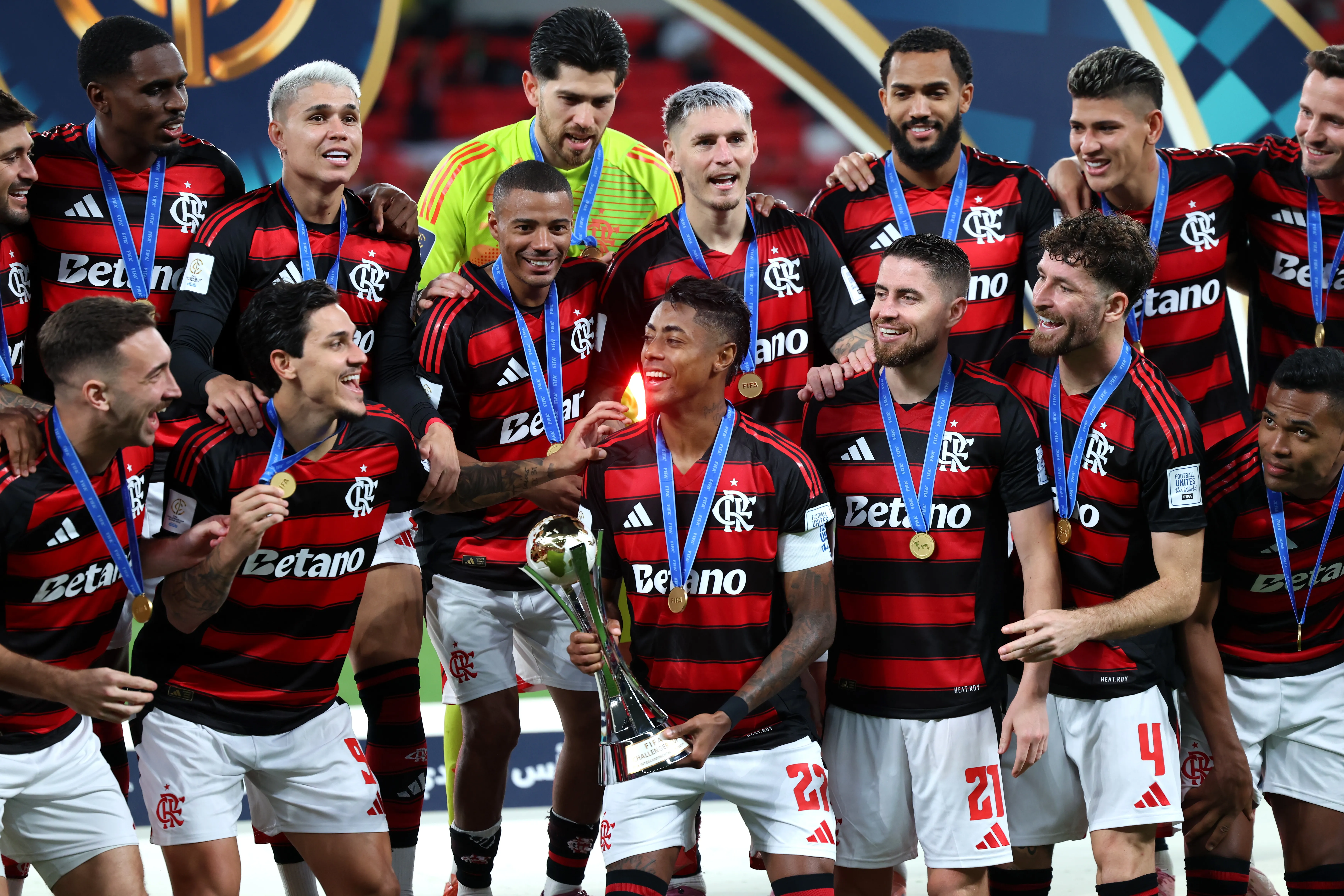 Jogadores do Flamengo comemoram vitória contra o Pyramids, na semifinal do Intercontinental. (Photo by Getty Images/Getty Images)