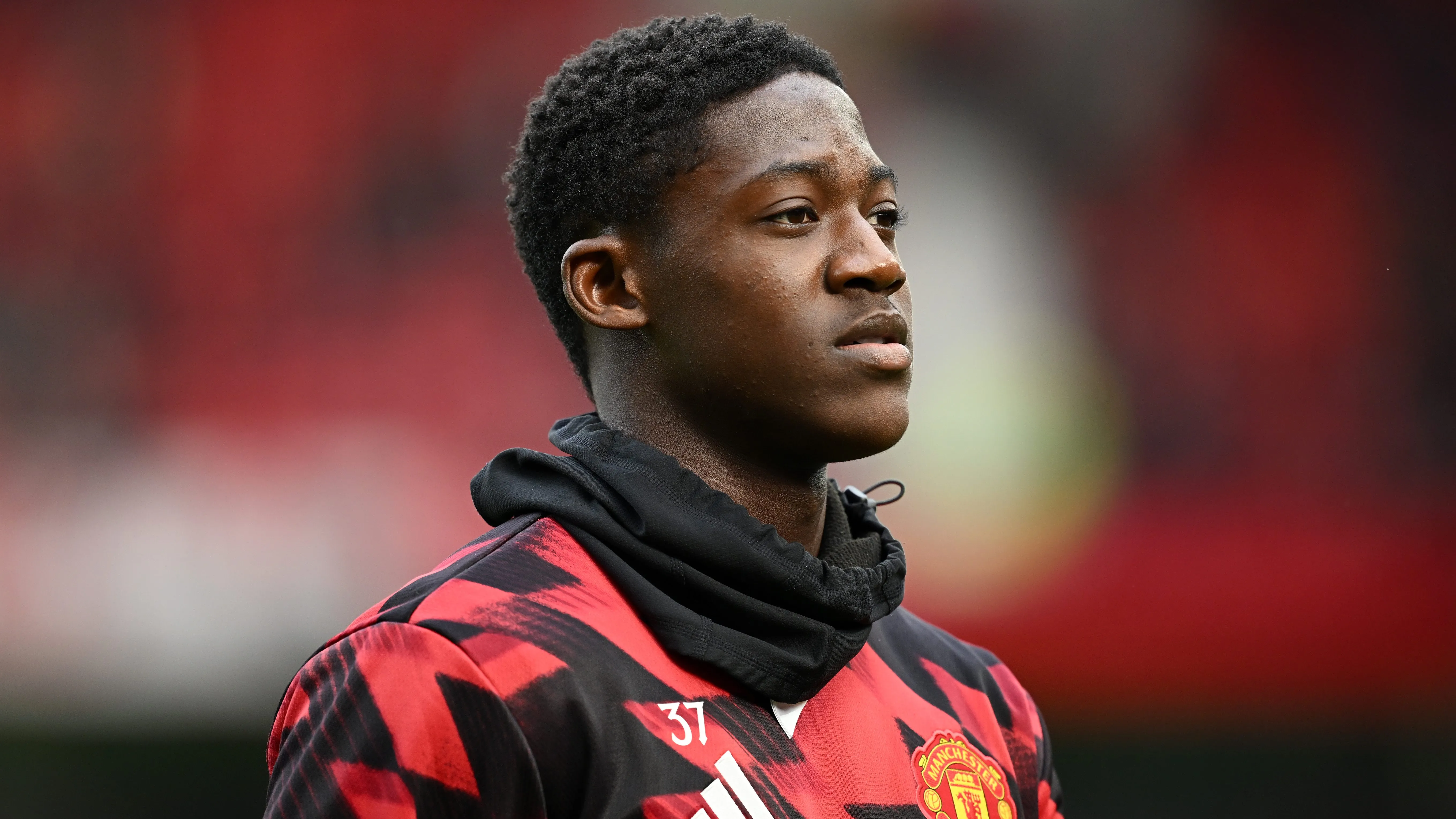 Kobbie Mainoo em jogo do Manchester United. Foto: Gareth Copley/Getty Images