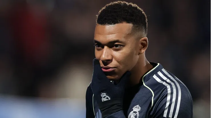 Mbappé garante mais uma vitória para o Real Madrid. Foto: Florencia Tan Jun/Getty Images