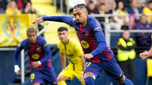 Raphinha marca em Villarreal x Barcelona. (Foto: Alex Caparros/Getty Images)