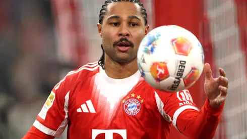 Bayern de Munique e Gnabry próximos de acordo para renovação até 2028 com termos ajustados. (Foto: Alexander Hassenstein/Getty Images)