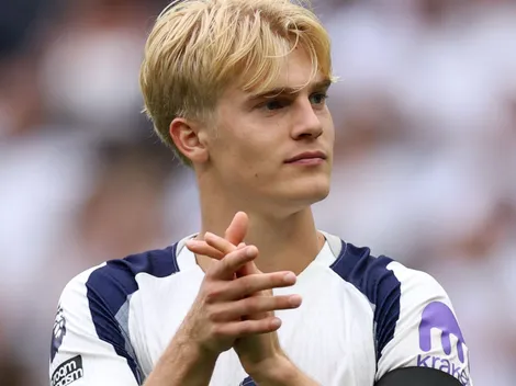 Tottenham descarta vender Bergvall mesmo com interesse do Liverpool