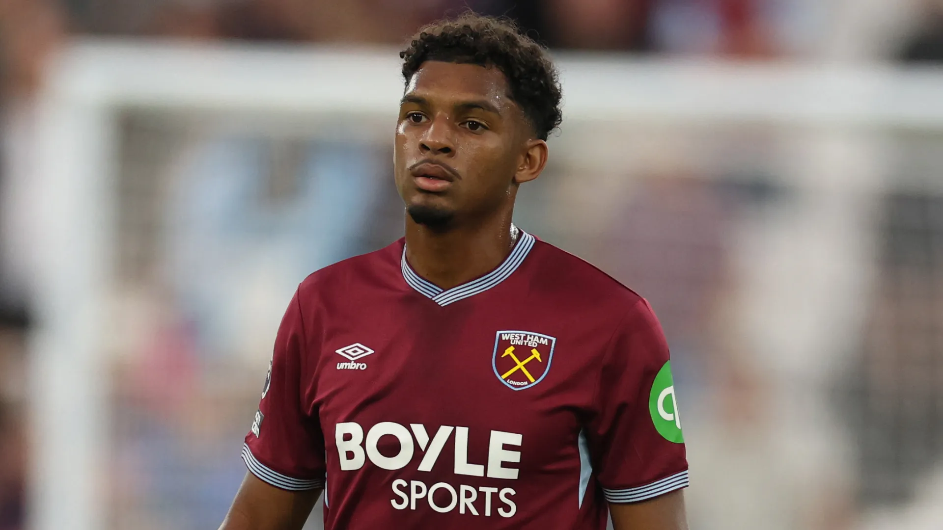 Luis Guilherme durante partida pelo West Ham