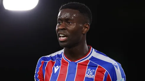Marc Guehi em jogo do Crystal Palace (Foto: Ryan Pierse/Getty Images)