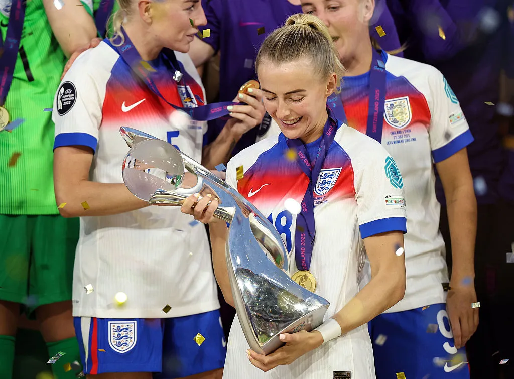 Chloe Kelly é uma das líderes do elenco da Inglaterra - Foto: Charlotte Wilson/Getty Images