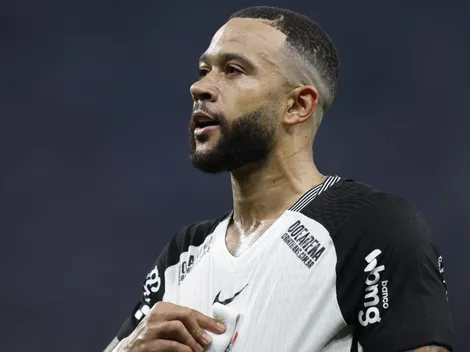 Liverpool considera Memphis Depay para substituir Isak