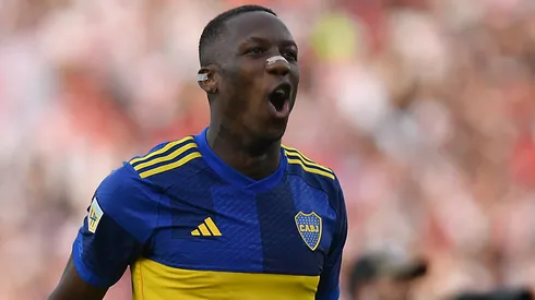 Advíncula, do Boca Juniors, é procurado pelo Sporting Cristal, do Peru. (Foto: Hernan Cortez/Getty Images)