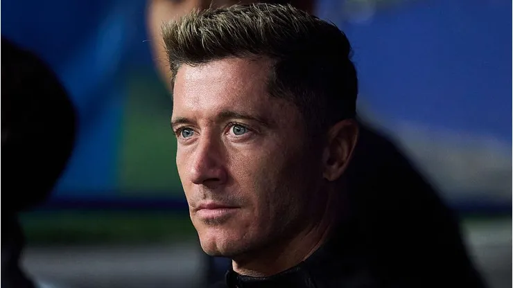 Lewandowski, jogador do Barcelona, pode deixar o clube em breve (Foto: Juan Manuel Serrano Arce/Getty Images)
