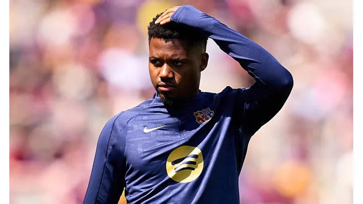 Ansu Fati, jogador do Barcelona. Ele está emprestado ao Monaco, mas clube vai definir futuro do atleta quando ele retornar de lesão (Foto: Alex Caparros/Getty Images)