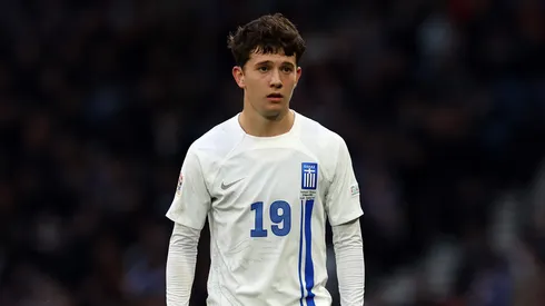 Karetsas é a nova promessa do futebol europeu. Milos Bicanski/Getty Images.