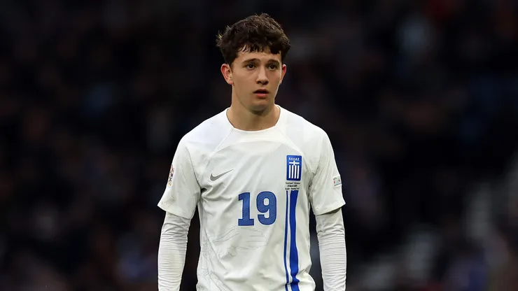 Karetsas é a nova promessa do futebol europeu. Milos Bicanski/Getty Images.