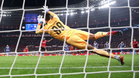 Diogo Costa revelou bastidores de defesas decisivas. Foto: Alex Grimm/Getty Images