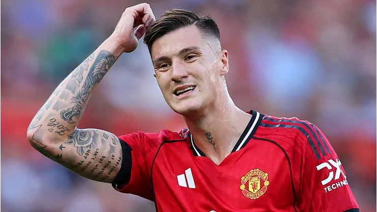 Benjamin Sesko foi muito criticado por jornal espanhol no Manchester United (Foto: Michael Regan/Getty Images)