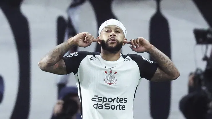 Memphis Depay, Rayan e mais: 10 craques que podem mudar de time em janeiro. (Photo by Alexandre Schneider/Getty Images)
