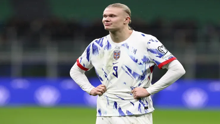 Haaland em partida da Noruega - Marco Luzzani/Getty Images