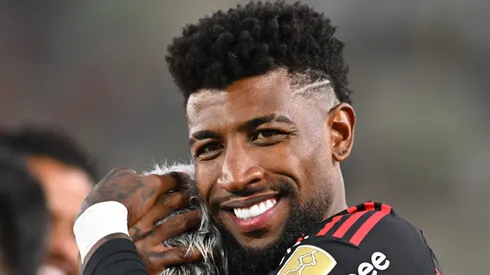 Emerson Royal desperta interesse de clubes europeus. Nomes não revelados. Foto: Rodrigo Valle/Getty Images