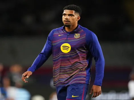Ronald Araújo, do Barcelona, volta a treinar depois de pausa por saúde mental