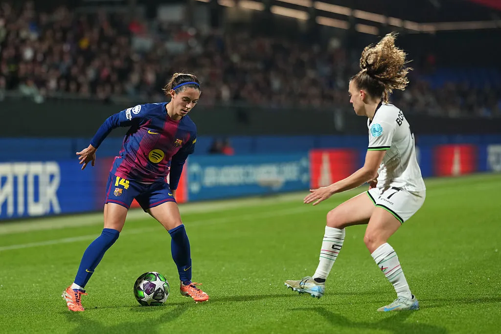 Aitana Bonmati é a atual tri-campeã da Bola de Ouro - Foto: Alex Caparros/Getty Images