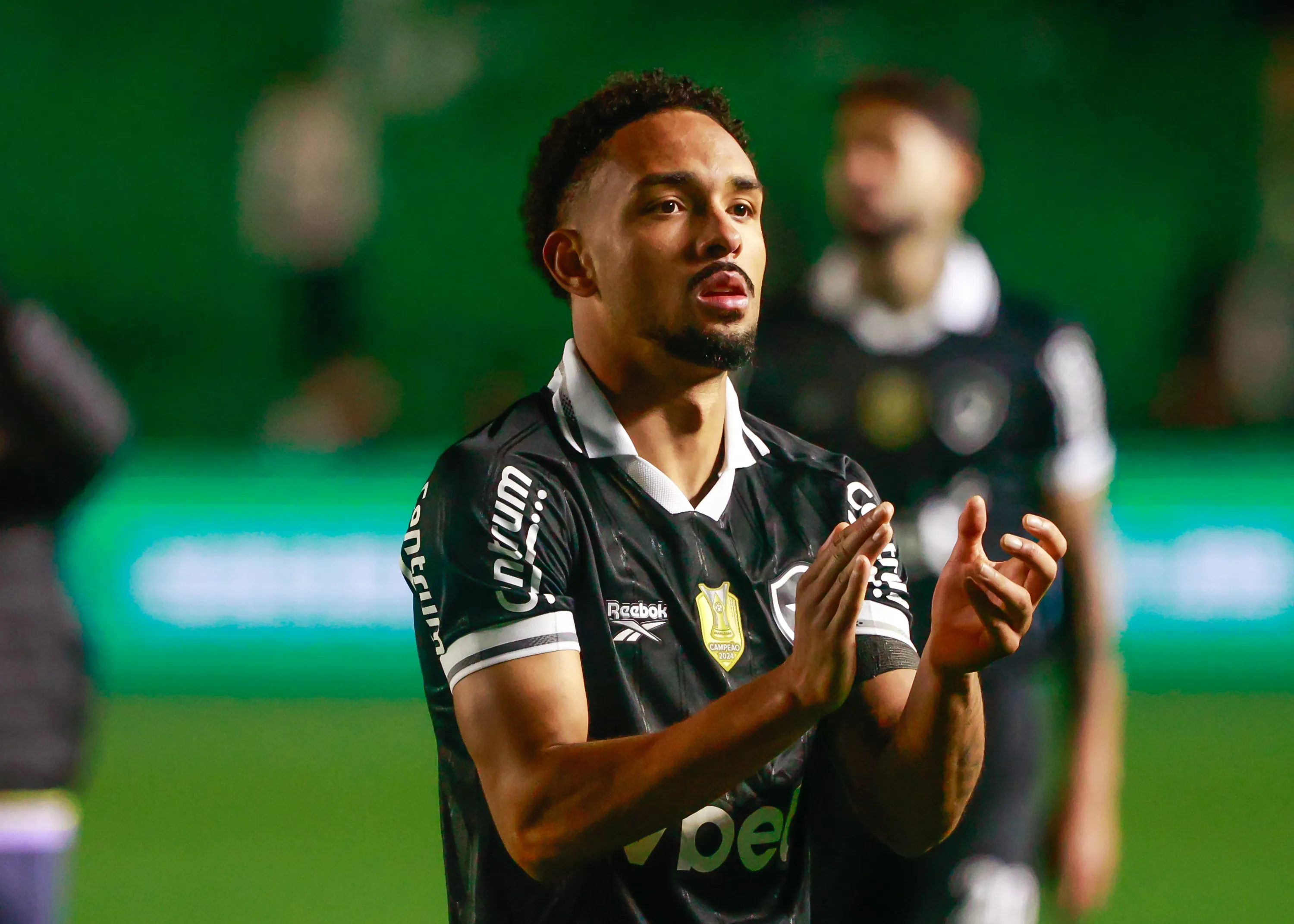 Vitinho em jogo do Botafogo. Foto: Luiz Erbes/AGIF