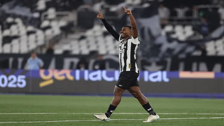 Cuiabano em ação pelo Botafogo - Wagner Meier/Getty Images