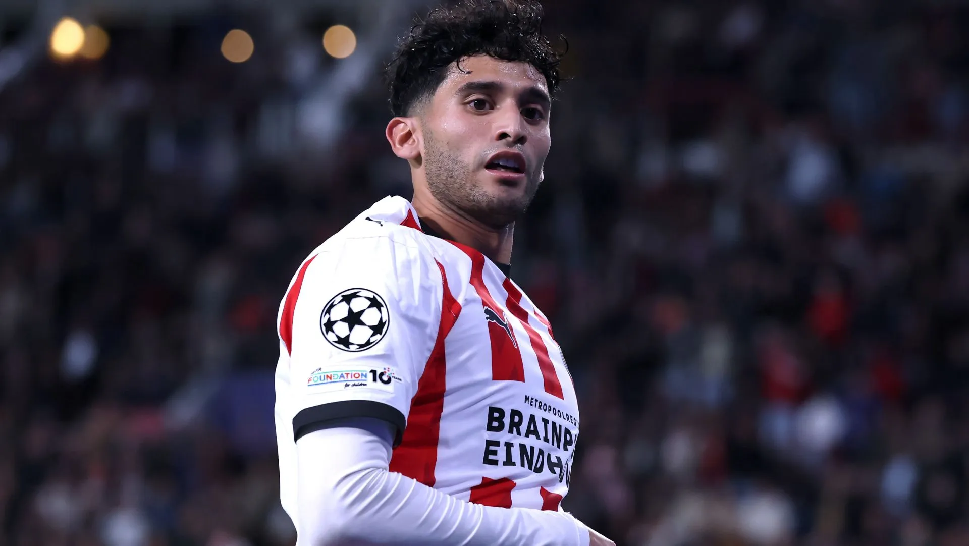 Ricardo Pepi durante a partida da Liga dos Campeões. Foto: Dean Mouhtaropoulos/Getty Images