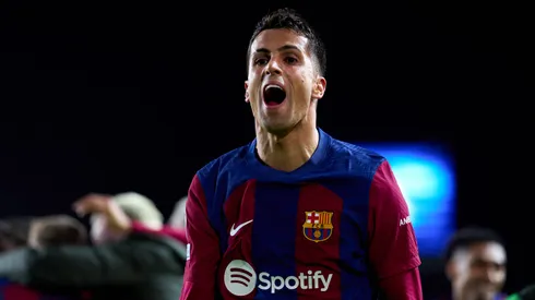 Barcelona avalia retorno de João Cancelo. Foto: Alex Caparros/Getty Images