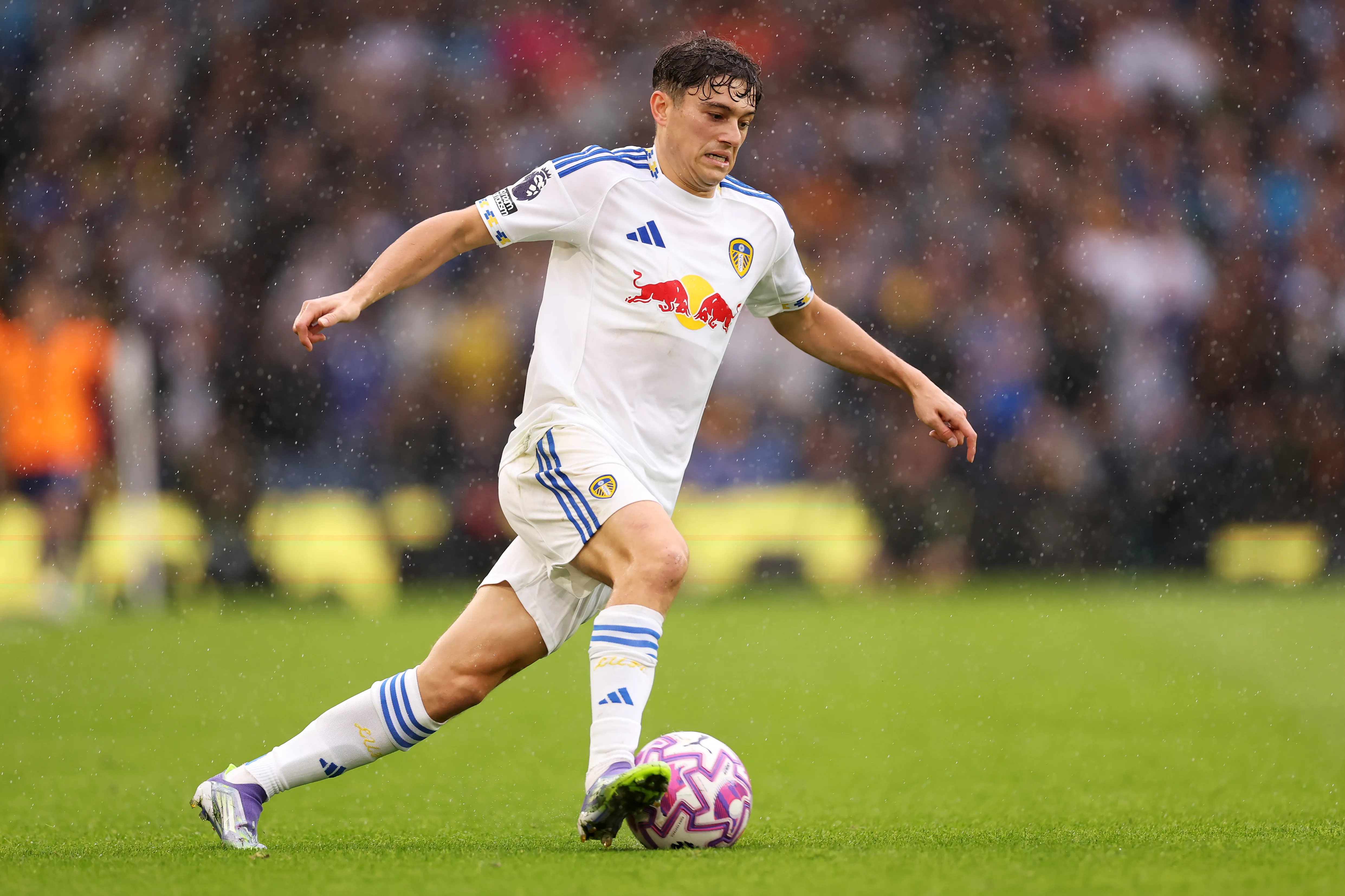 Daniel James, do Leeds, em ação durante partida da Premier League.  Foto:  Jack Thomas/Getty Images
