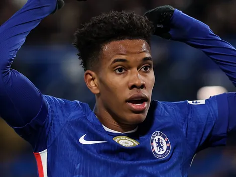 Liam Rosenior é o favorito para treinar Estêvão no Chelsea