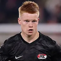 Real Madrid avalia a contratação de Kees Smit para a próxima temporada