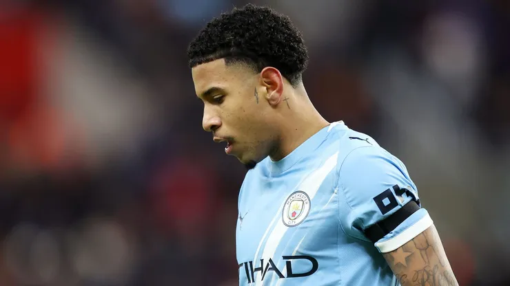 Savinho está sob risco de não disputar o jogo entre Manchester City e Chelsea