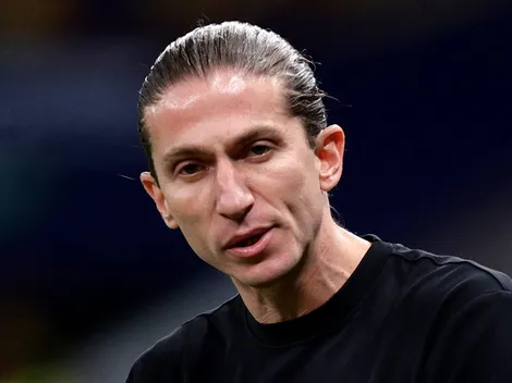 Filipe Luís é bem avaliado pelo Chelsea, mas não deve sair do Flamengo